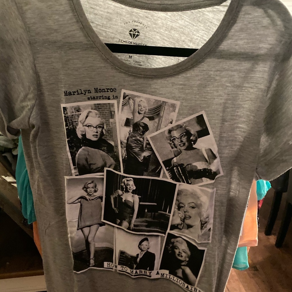 Marilyn Monroe top